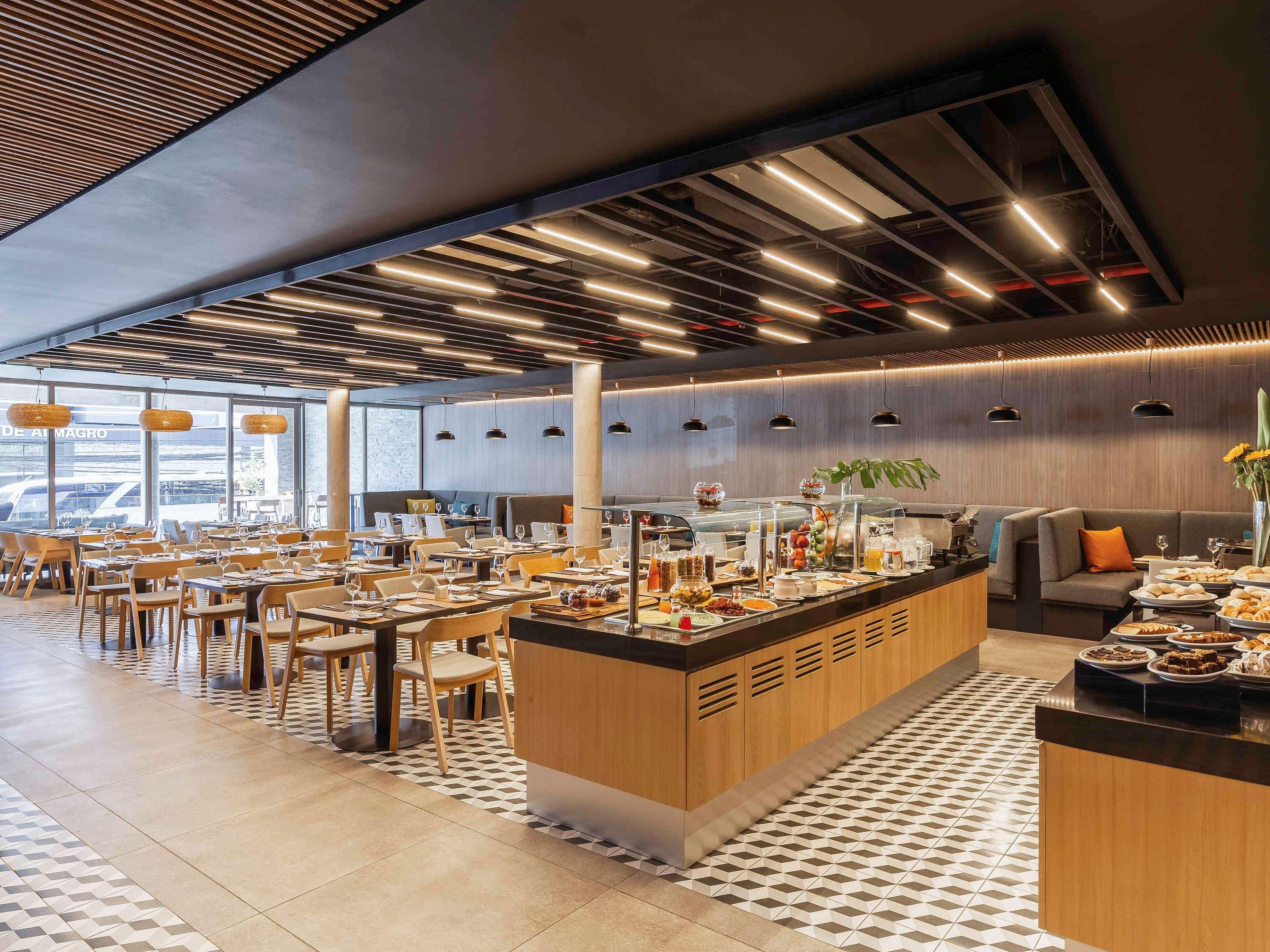 Novotel Santiago Providencia Exterior photo