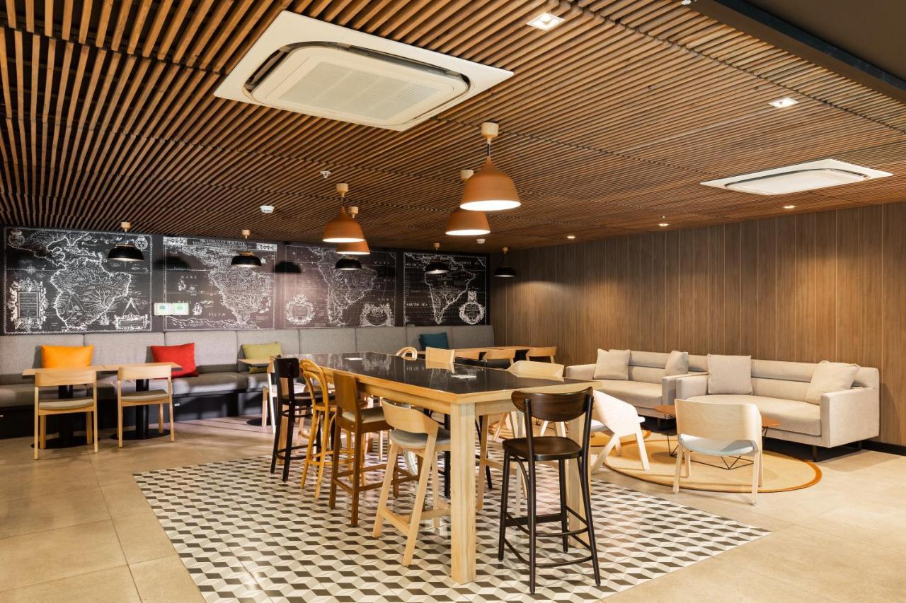 Novotel Santiago Providencia Exterior photo